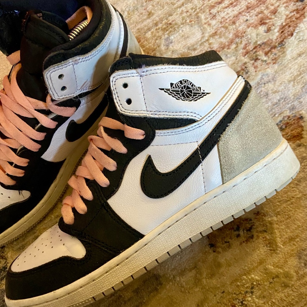 Air Jordan 1 Mid Retro High Stage Haze Sneakers - Picture 4 of 5